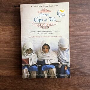 Three Cups of Tea – Greg Mortenson & David Oliver Relin 📘